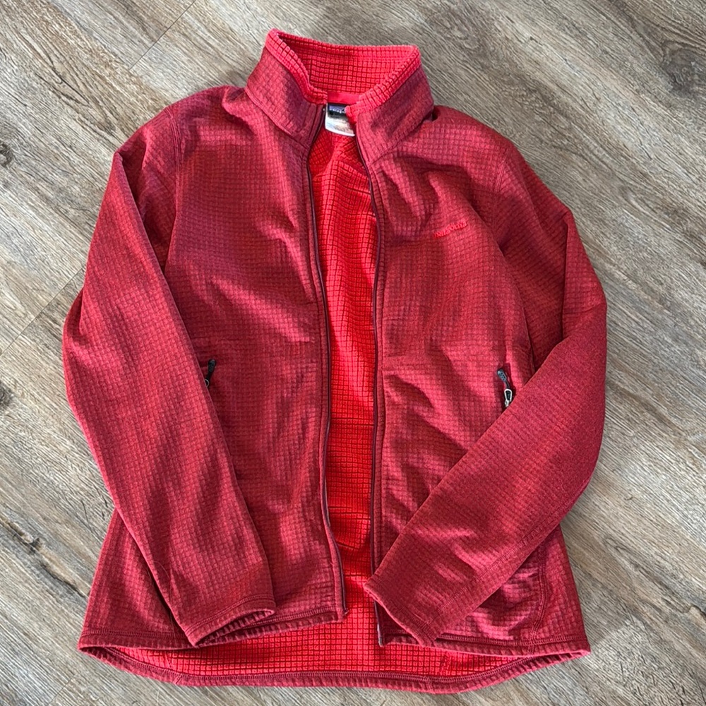 Women’s Patagonia Jacket (read description)